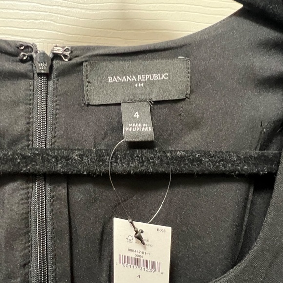 Banana Republic- Little Black Sheath Dress- NWT - Picture 3 of 5